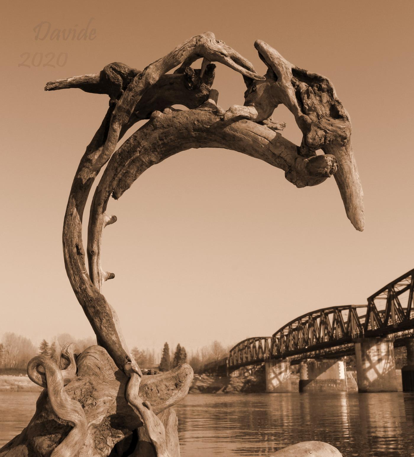 Davide Tansini, « Formes fuyantes 47 – Pont de Crémone » [“Forme sfuggenti 47 – Ponte di Cremona”], 2020, photographie numérique. Val Müstair (Basse-Engadine/Val-du-Monastère, Grisons – Suisse)